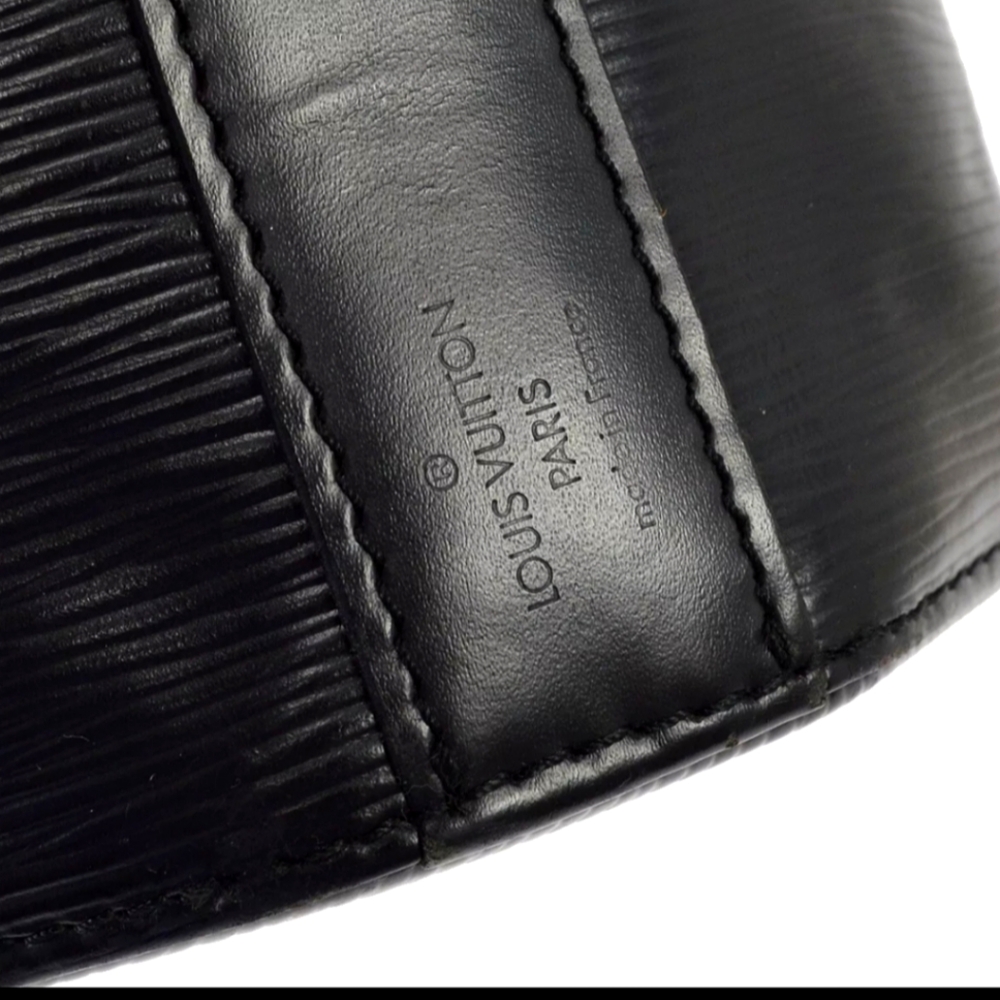 Louis Vuitton Black Epi Leather Bucket Bag - Picture 3 of 8